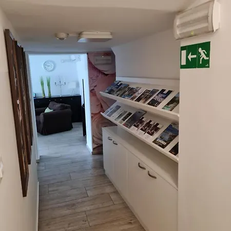 Nočitev z zajtrkom Azur