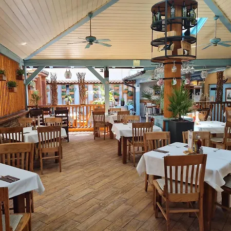 Alojamento de Acomodação e Pequeno-almoço Azur