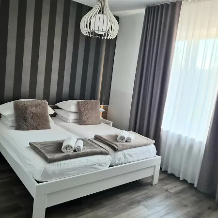 Azur Bed & Breakfast *