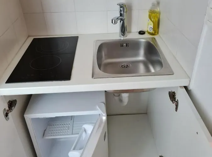 krevet i doručak Azur 3*