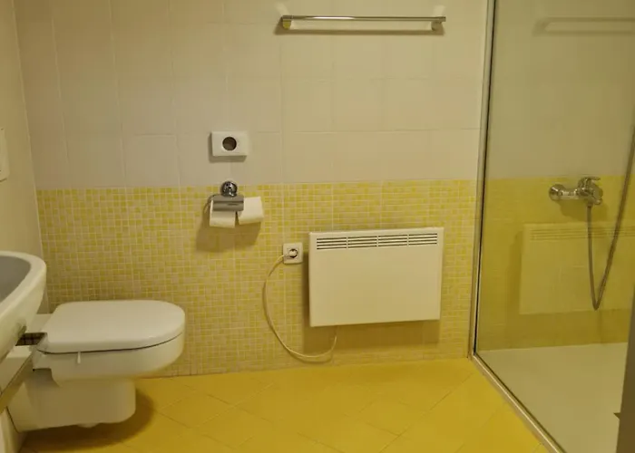 krevet i doručak Azur